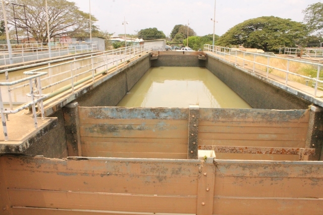 El agua potable en la planta de llenado no recibe el debido tratamiento