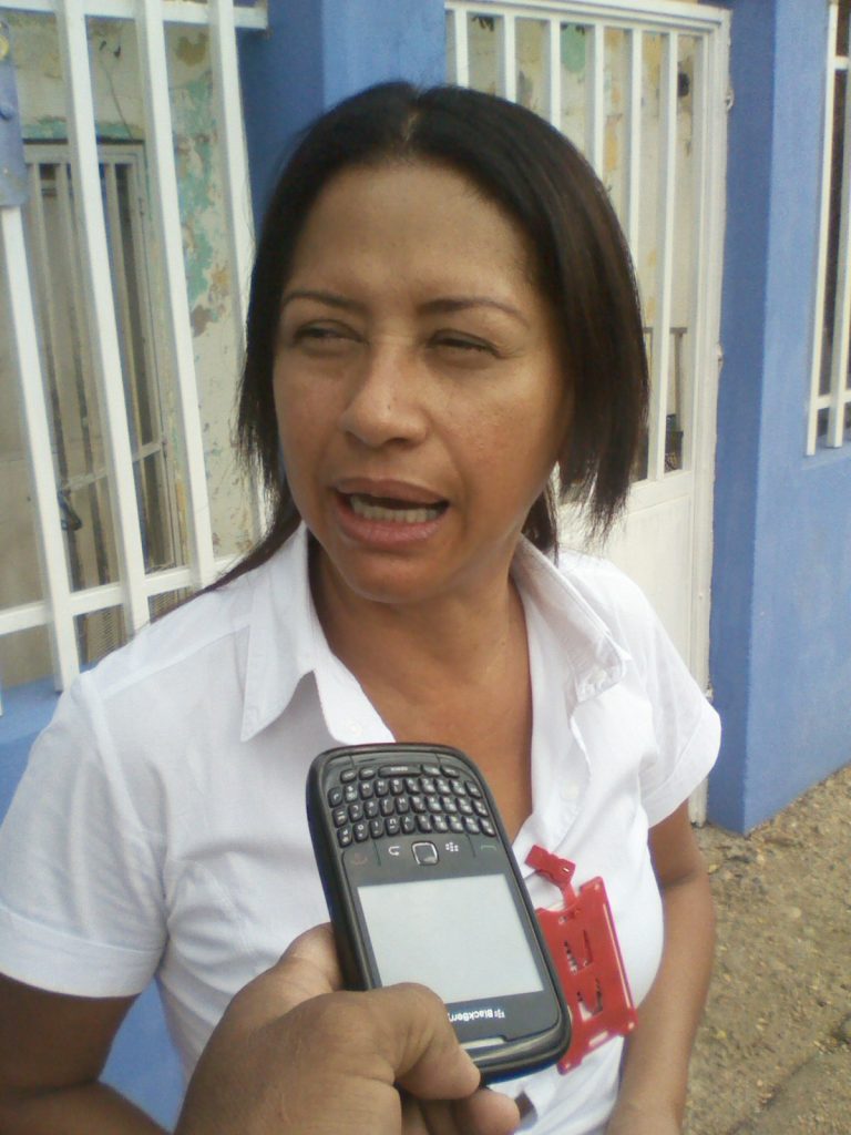 La profesora Yamileth Díaz le hizo el llamado a la alcaldía de Infante y a la empresa HidroPáez para que solventen esta situación