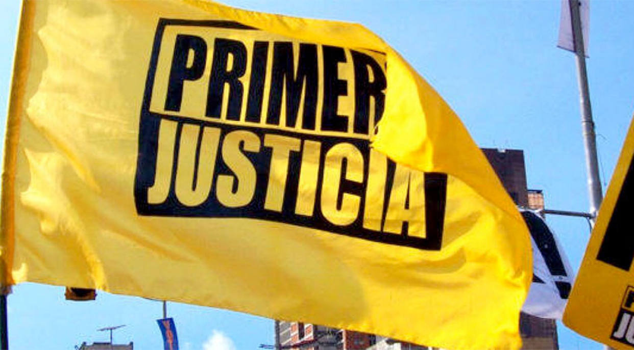 validaron 200 mil firmas