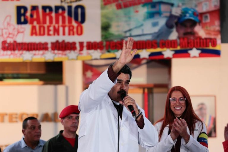 Celebran 14 años de Barrio Adentro