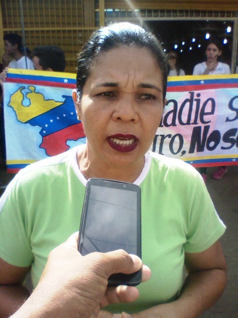 Arcelis García añadió que como madre salio a las calles a apoyar a los estudiantes