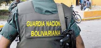 GNB saquean comercios en los Teques
