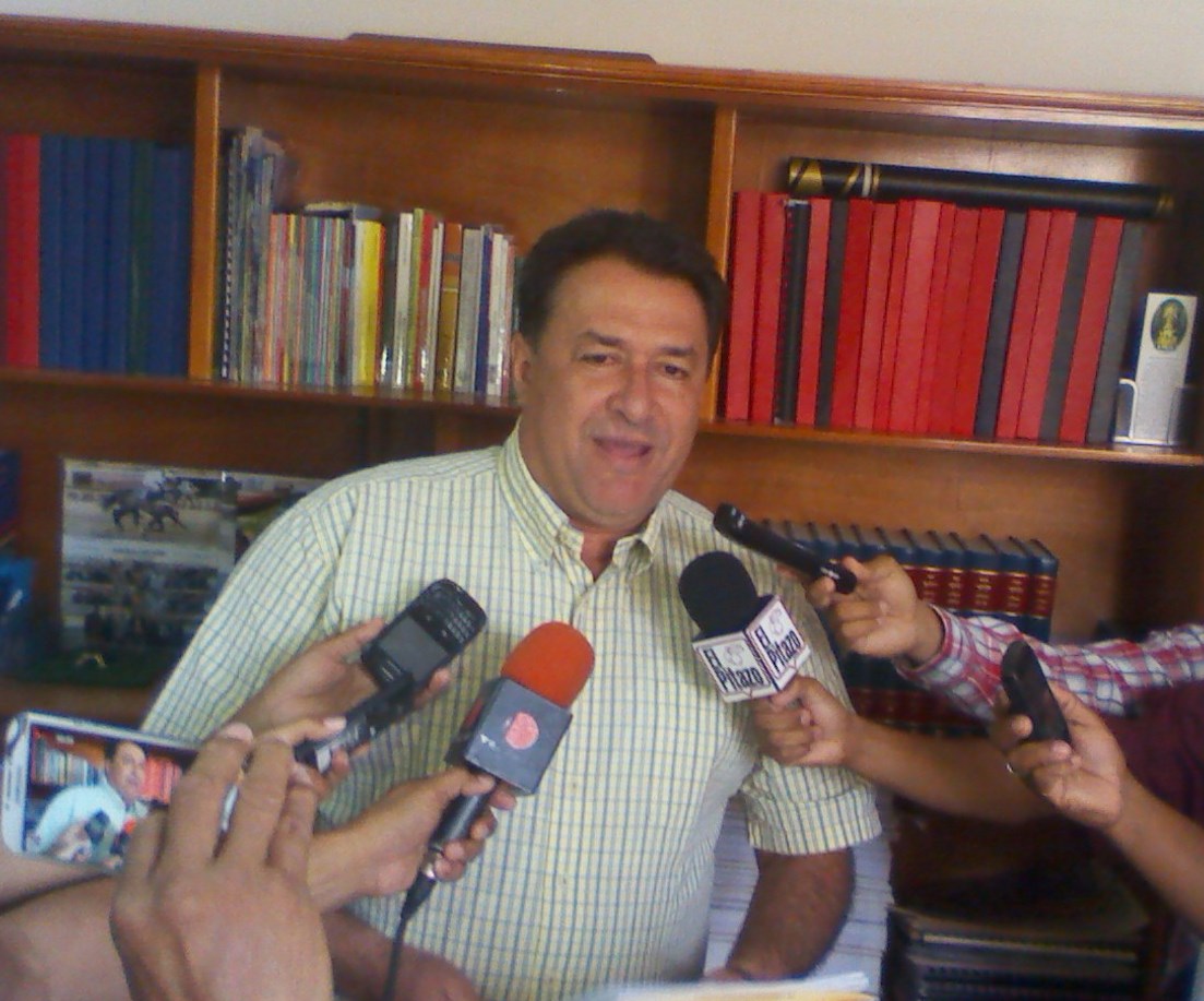 El alcalde del Municipio Leonardo Infante Pedro Loreto exhortó a las lineas de transporte urbano a reincorporarse a trabajar.