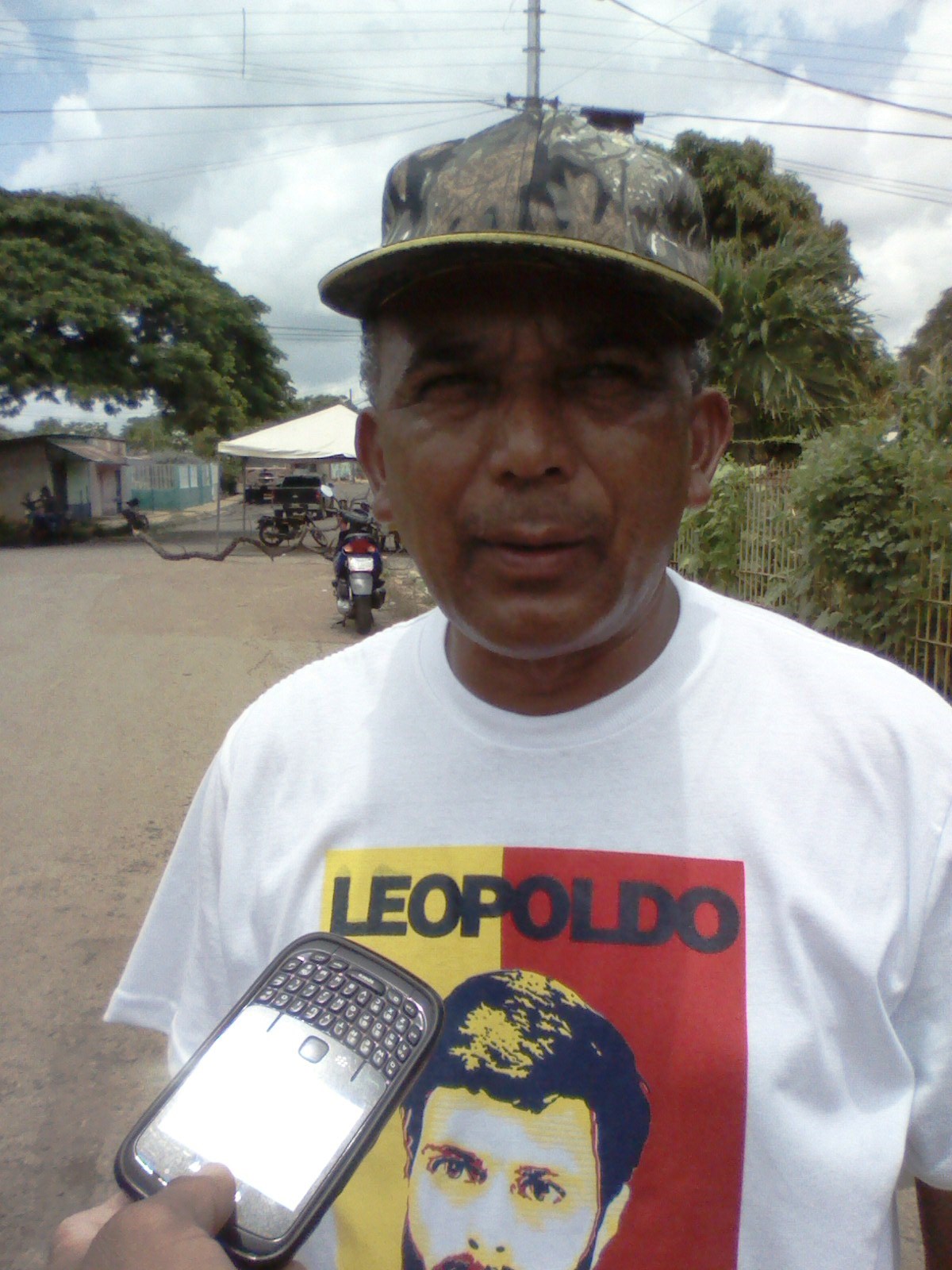 El precandidato Yovanni Salazar expresó que a pesar de la irregularidad presentada la gente acudió a votar masivamente 