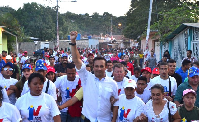 Con amor y compromiso revolucionario José Vásquez recorrió las calles de la comunidad Valle Verde