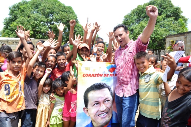  Niños y niñas de la Patria demostraron su apoyo a José Vasquez