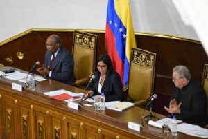El gobierno estadounidense estableció una nueva ronda de sanciones económicas contra funcionarios venezolanos