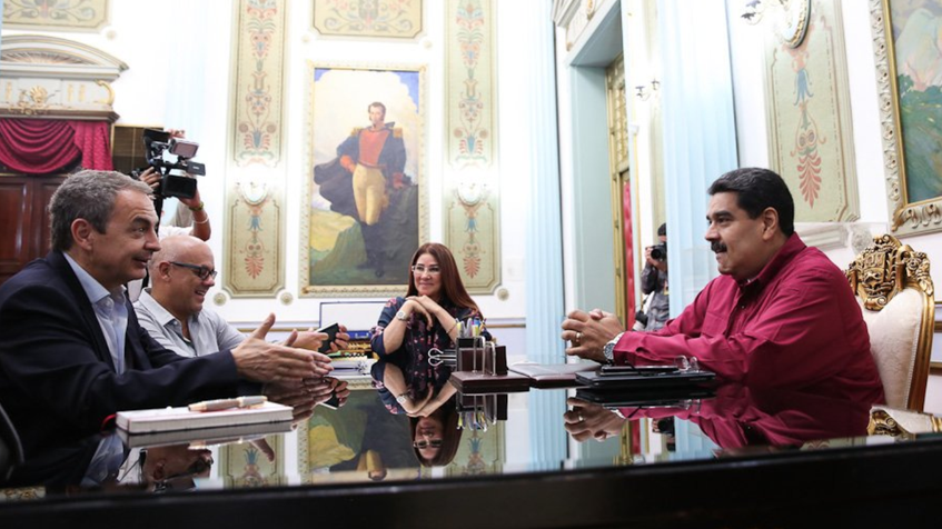 Para planificar dialogo con la oposición, Maduro y Zapatero se reunieron en Miraflores