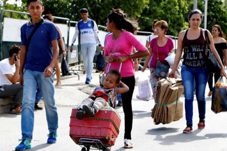 Colombia comenzó a deportar venezolanos que acampan en ciudad fronteriza
