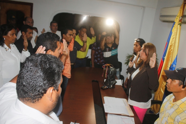 La alcaldesa Nidia Loreto y presidenta del Clpp juramentó a los voceros