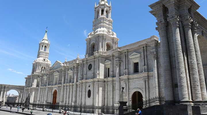 Catedral Basílica de Arequipa en Perú
