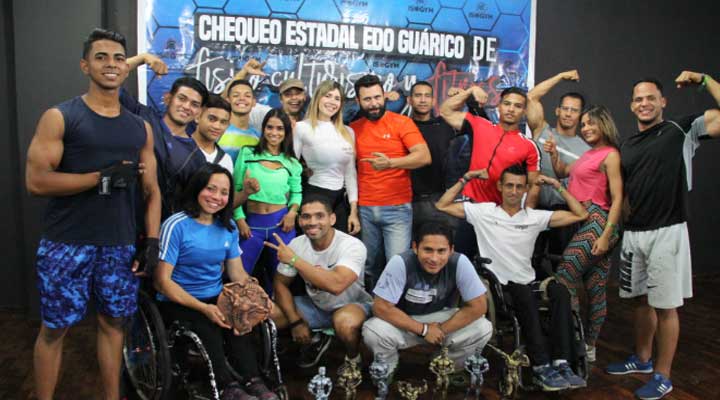 Atletas guariqueños que triunfaron en el campeonato nacional novatos de Fisicoculturismo y Fitness