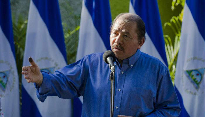 Fuerzas combinadas del Gobierno celebraron la toma de control de Masaya, donde borraron pintadas con frases contra el presidente Ortega