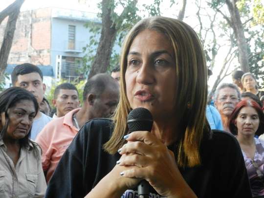 La alcaldesa Nidia Loreto dijo que los violentos y terroristas son comandados por gente conocida en la comunidad ante la cual se presentan como angelitos.jpg