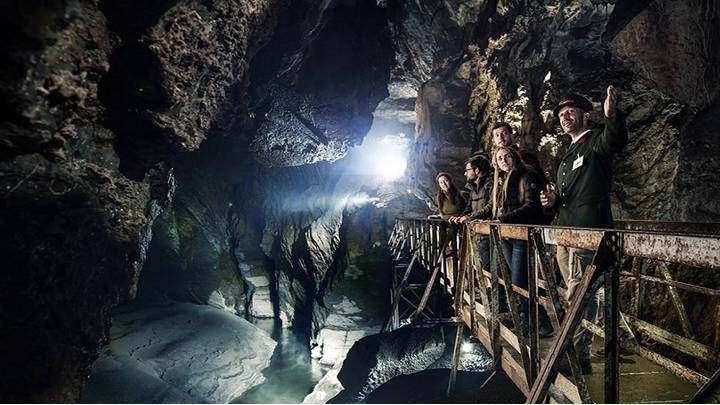 La impresionanted Cueva de Han