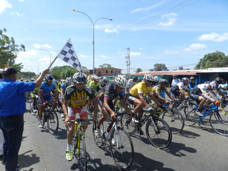 Largada en Clasico de Ciclismo Esteban Castillo de Chaguaramas 2019 5 de mayo (6)