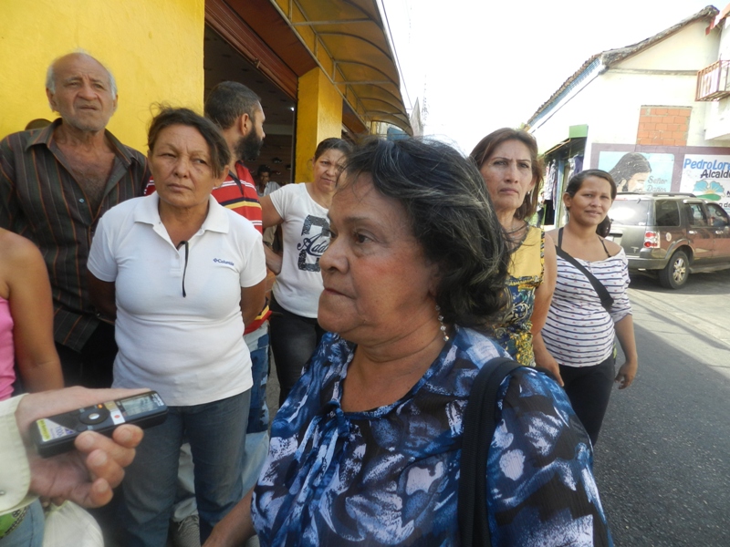 Abisinia Vargas, en representación de un grueso número de usuarios persiste en reclamar el servicio o el retorno de los envases del gas doméstico.