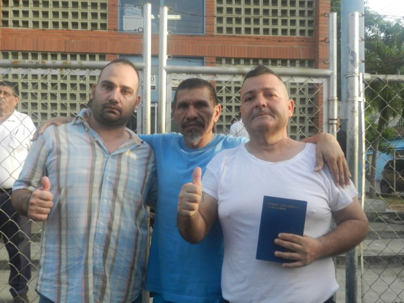 Romano Biaggio, Manuel Mota y Ferdinando Capecciotti, mostraron satisfacción ante la decisión del juezgado tercero de control.
