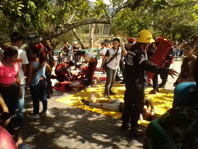 Bomberos atendieron los heridos 