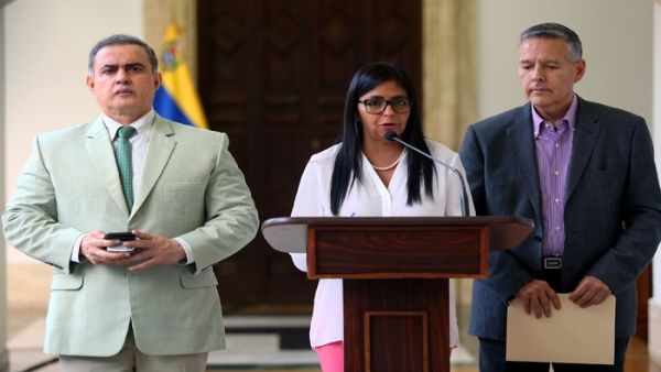 80 presos podrían salir en libertad, según informe que presentó Delcy Rodríguez