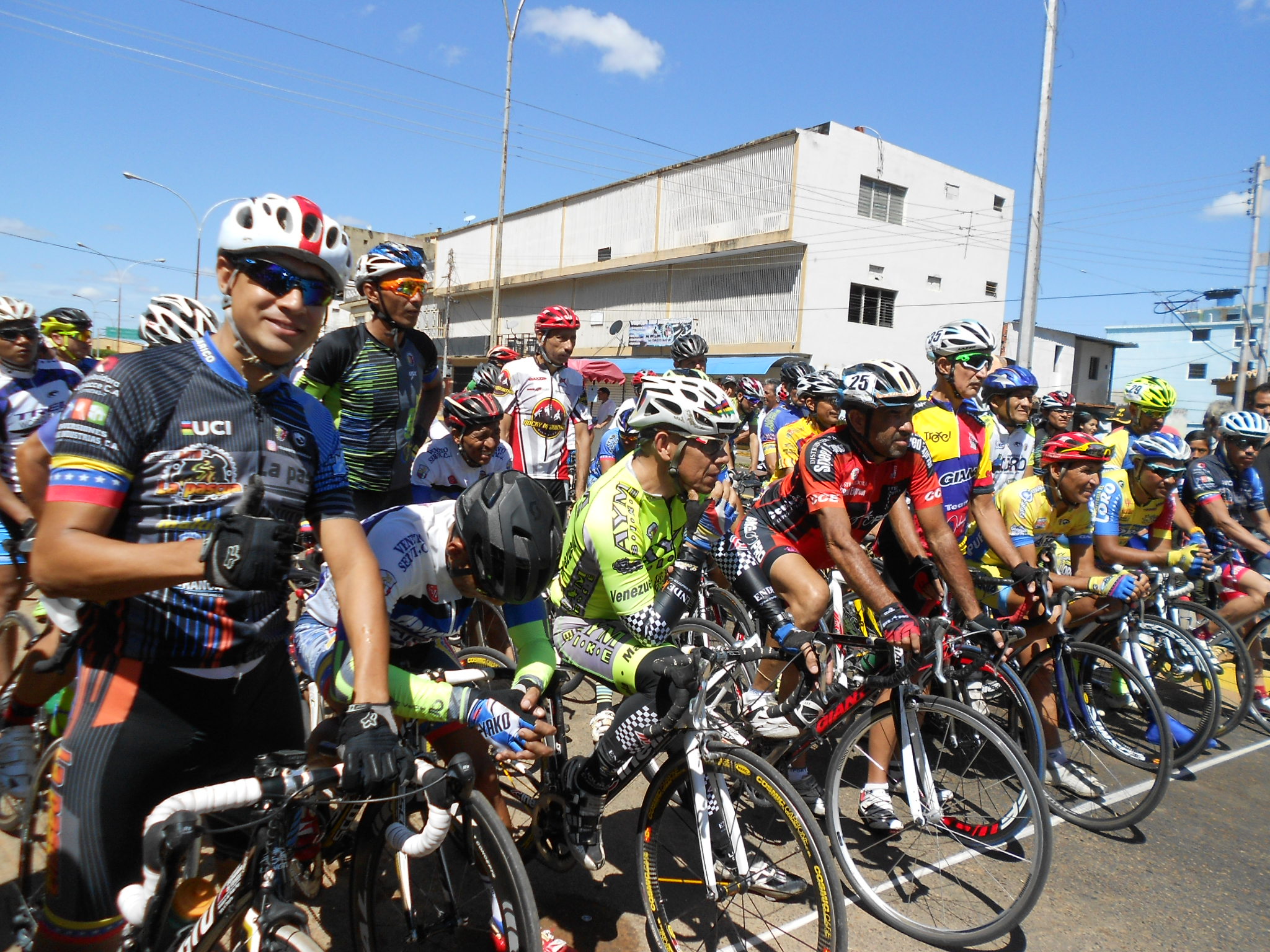 Unos 150 pedalistas animaron el ciclismo de la L feria de la Candelaria