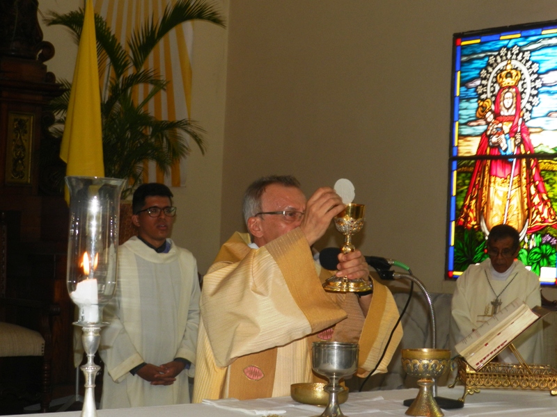 El padre Pedro Gijs suma 40 años de obra pastoral y 25 años al frente de la parroquia Catedral en Valle de la Pascua (2)