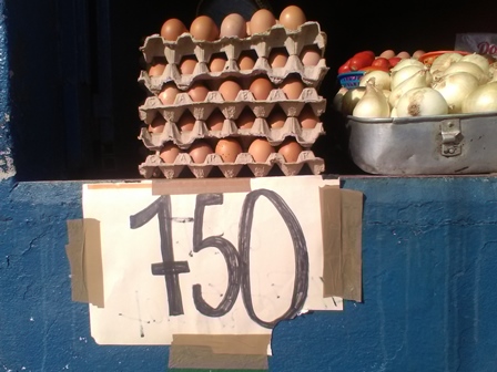 De manera exponencial incrementó el precio del cartón de huevos en el municipio Infante. 
