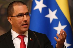 El canciller venezolano, Jorge Arreaza, acusa a EEUU de excusarse con ellos para el caso de George Floyd