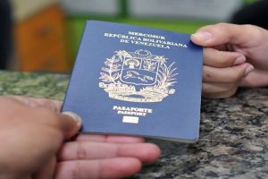 Foto referencia, pasaporte Venezolano