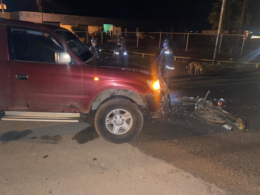 Colisión entre carro y moto dejó dos muertos en Tucupido