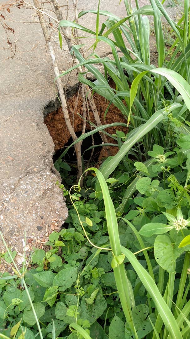 [:es]Lluvias agudizan problemática vial urbana[:]