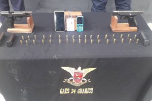 Evidencia incautada a los funcionarios de Poliguárico