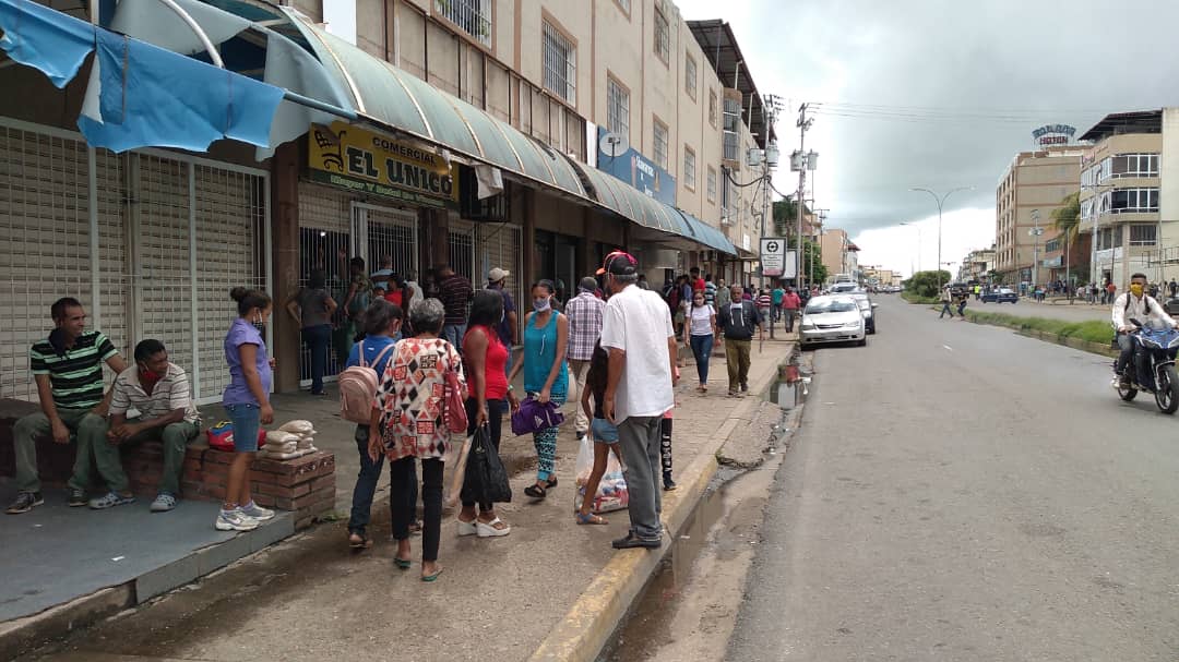 Comercios de Valle de la Pascua. 