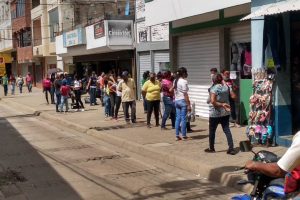 Este es el día a día de la avenida Rómulo Gallegos en Valle de la Pascua.