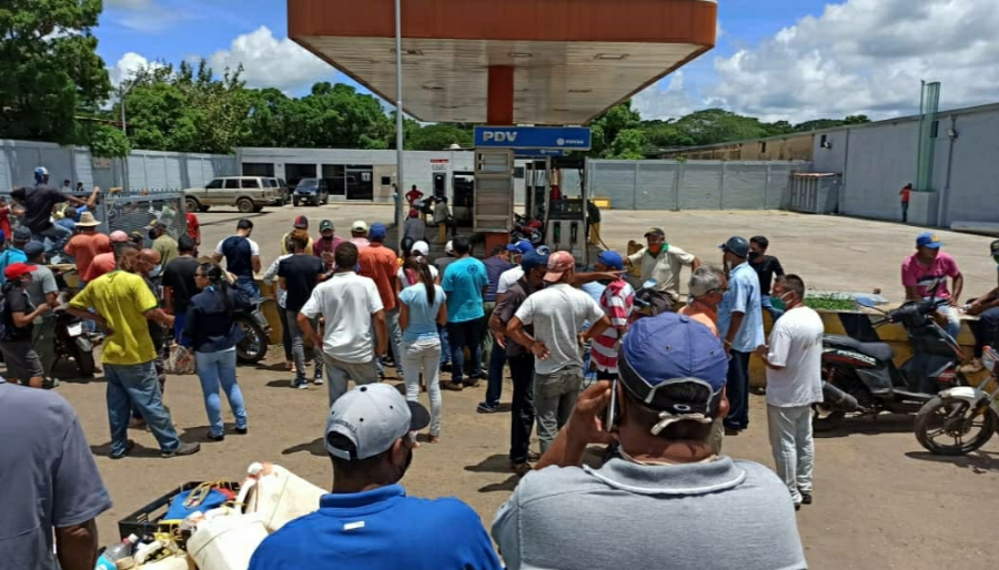 Estación de servicios Los Gallegos de Valle de la Pascua