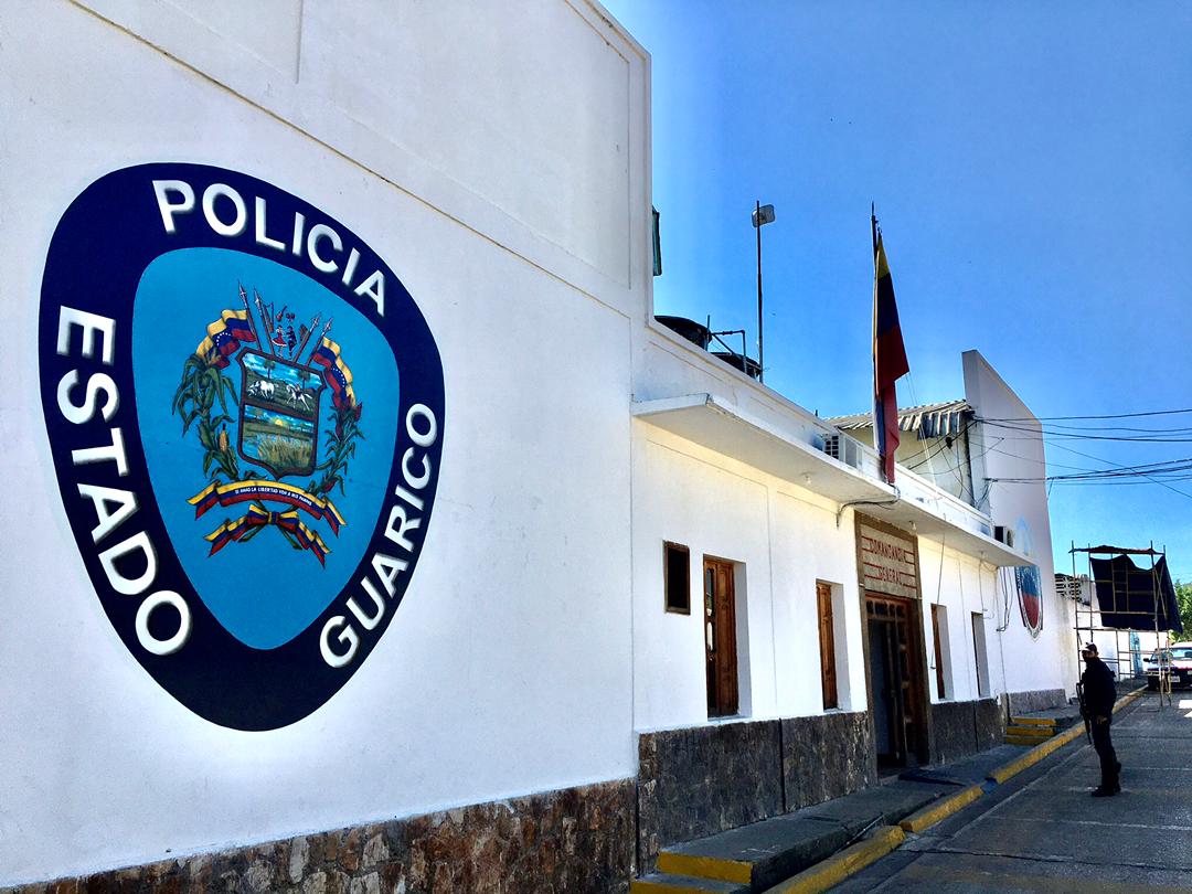 [:es]Policías denuncian presuntas irregularidades en proceso de jubilación[:]