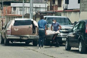 El cadáver fue trasladado a la morgue del Ranuárez Balza, para practicarle la necropsia de ley