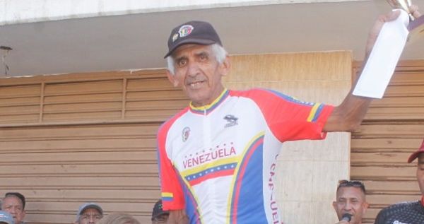 [:es]Proponen gran homenaje en vida al legendario Cirilo Correa[:]