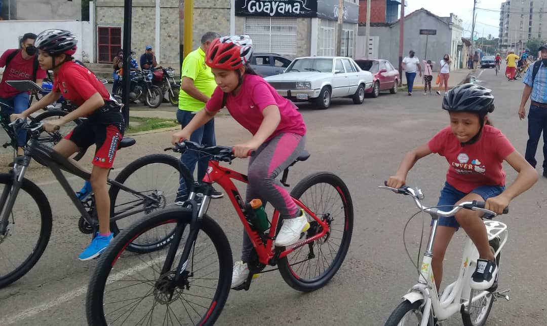 [:es]Disfrutaremos este domingo del III Festival Invitaciónal de Ciclismo Menor en La Pascua[:]