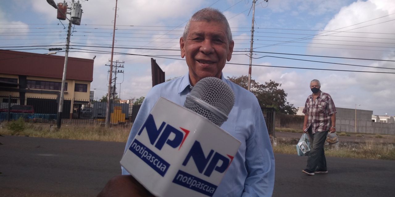 [:es]Rafael Emilio Silveira: La estrategia oficialista es buscar personeros para entregarles los símbolos de partidos de la oposición[:]