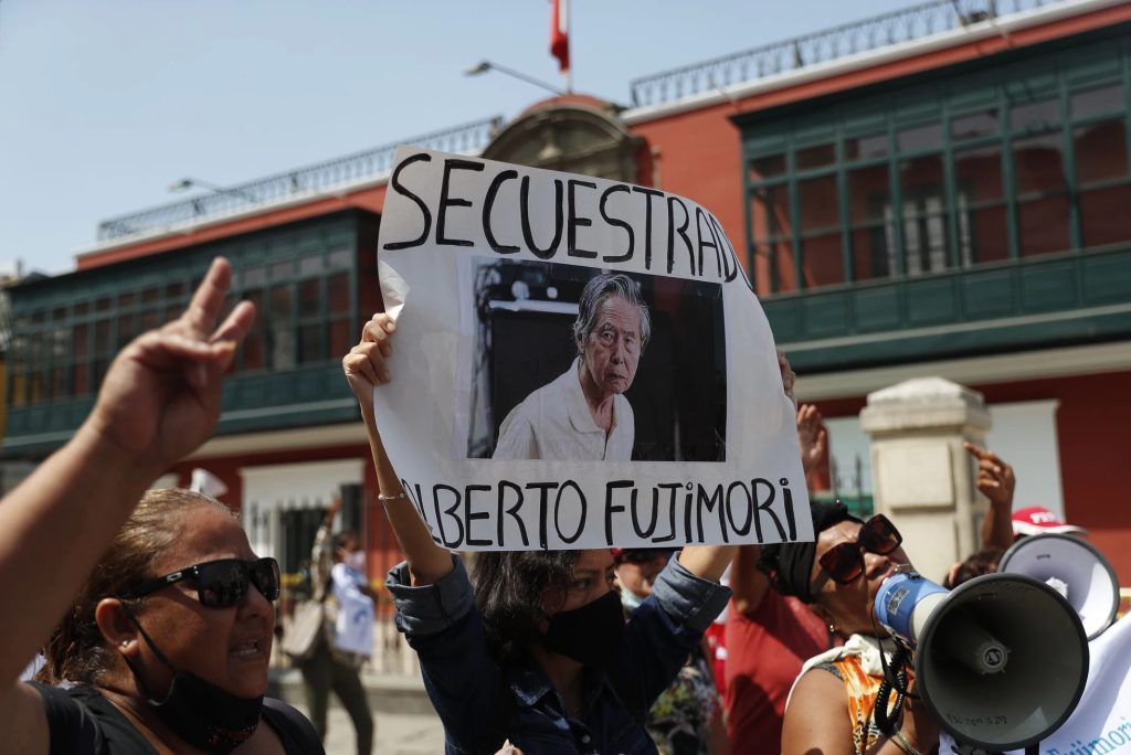 Manifestantes protestaron a favor de la excarcelación de Fujimori en Lima