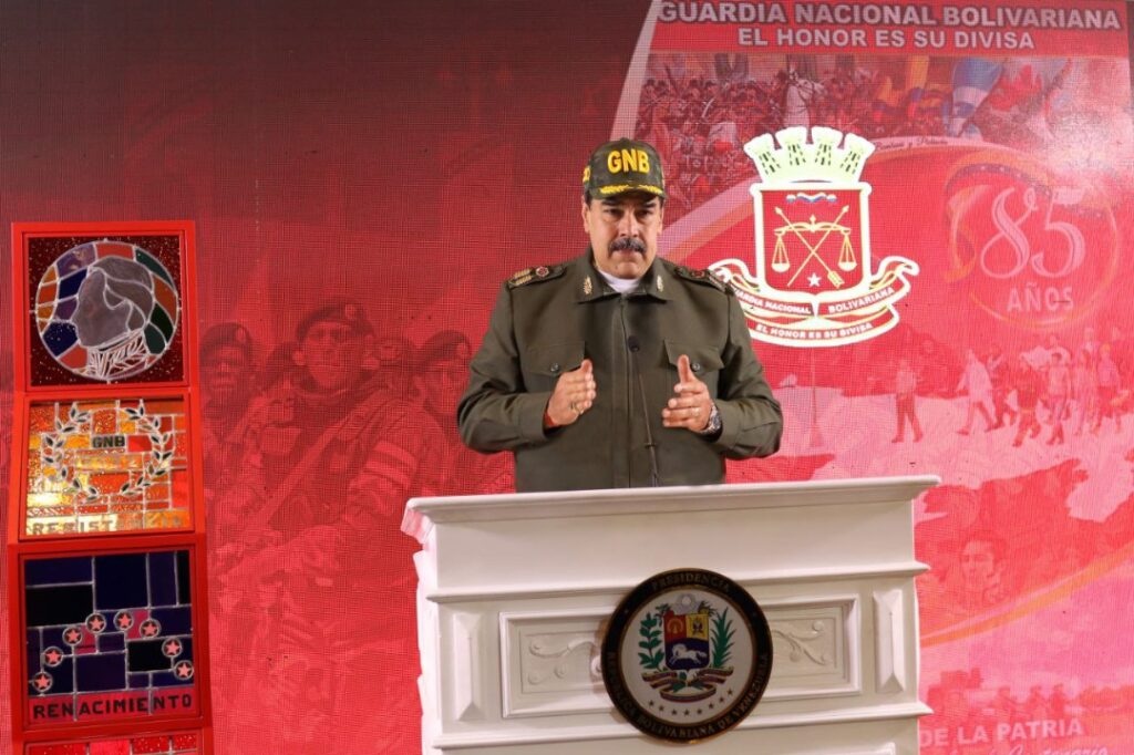 El presidente Maduro envió mensaje a los efectivos del cuerpo castrense