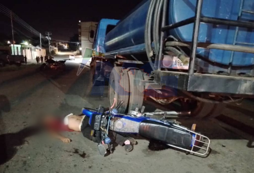 Joven motorizado murió al impactar contra un camión cisterna
